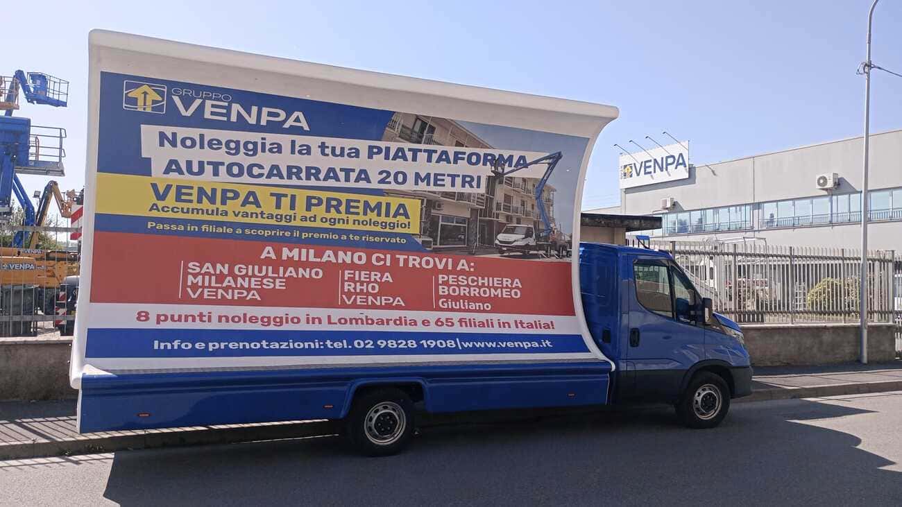 vele mobili pubblicitarie CST a MILANO per VENPA